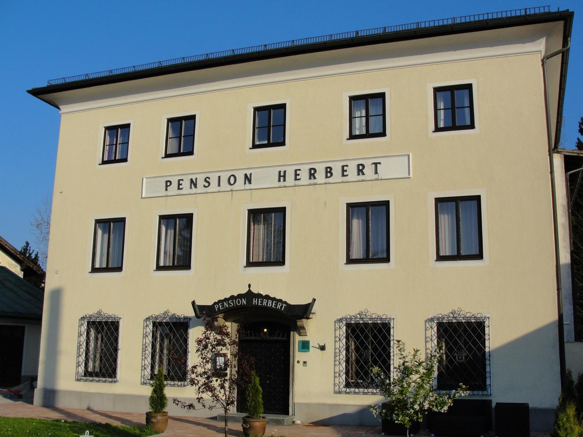 Hotel Pension Herbert Salzburg Luaran gambar