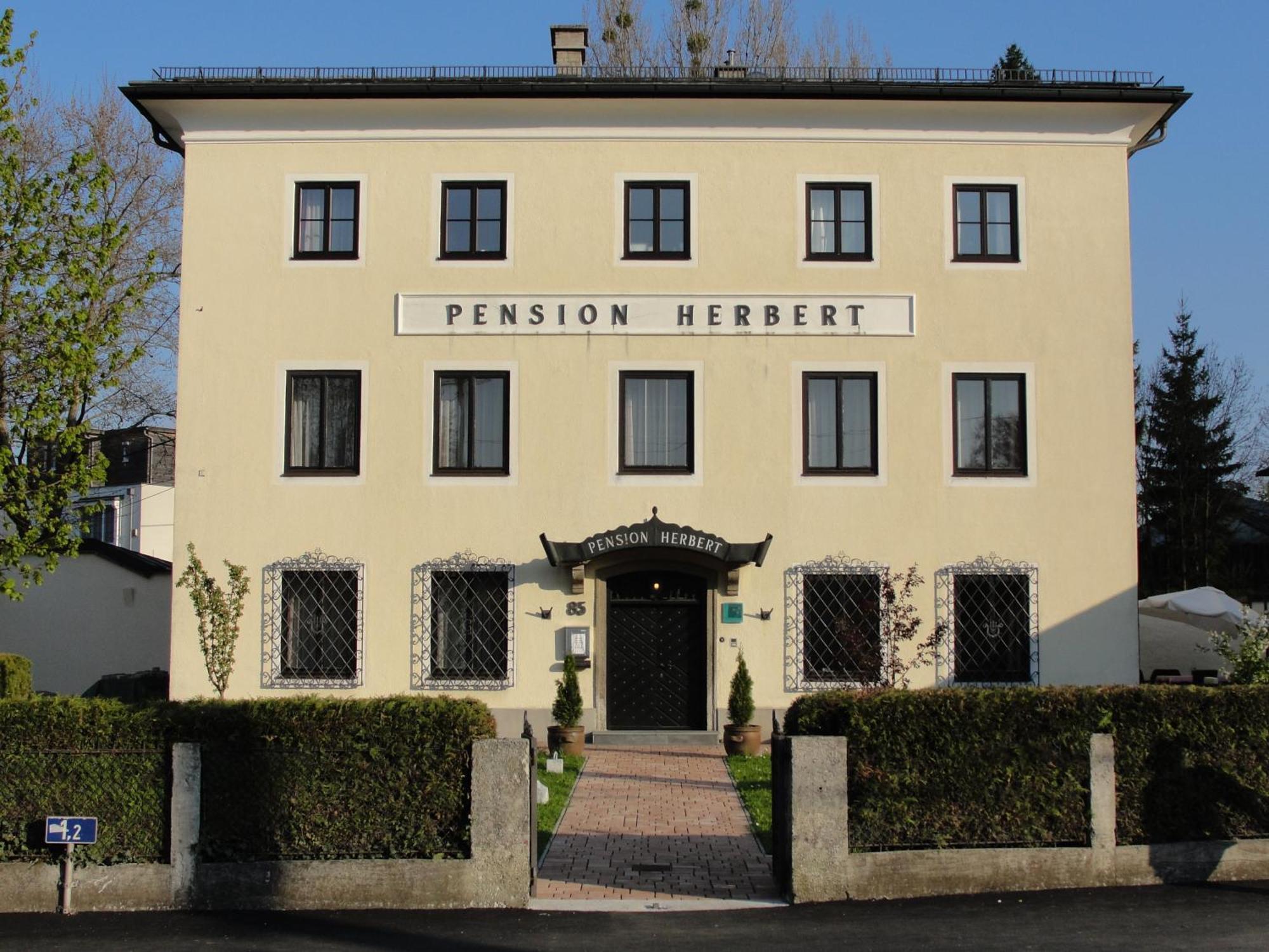 Hotel Pension Herbert Salzburg Luaran gambar